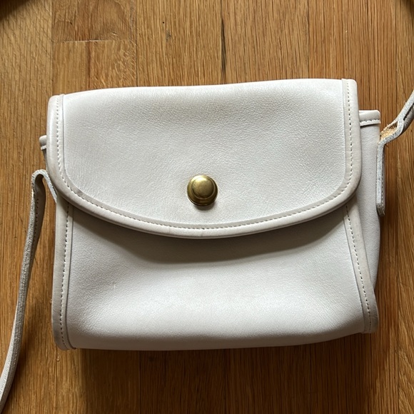 Coach white leather bag 7 x7 - Picture 3 of 5